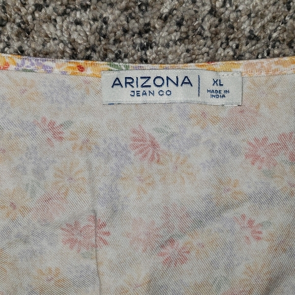 Arizona Jean Company| Floral Cap Sleeve Fitted Waist Sundress with Pockets - Picture 2 of 6